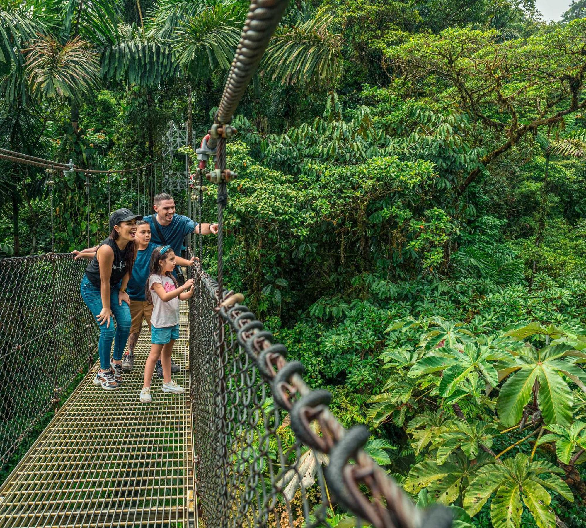 Arenal Kioro & Hotel 5*