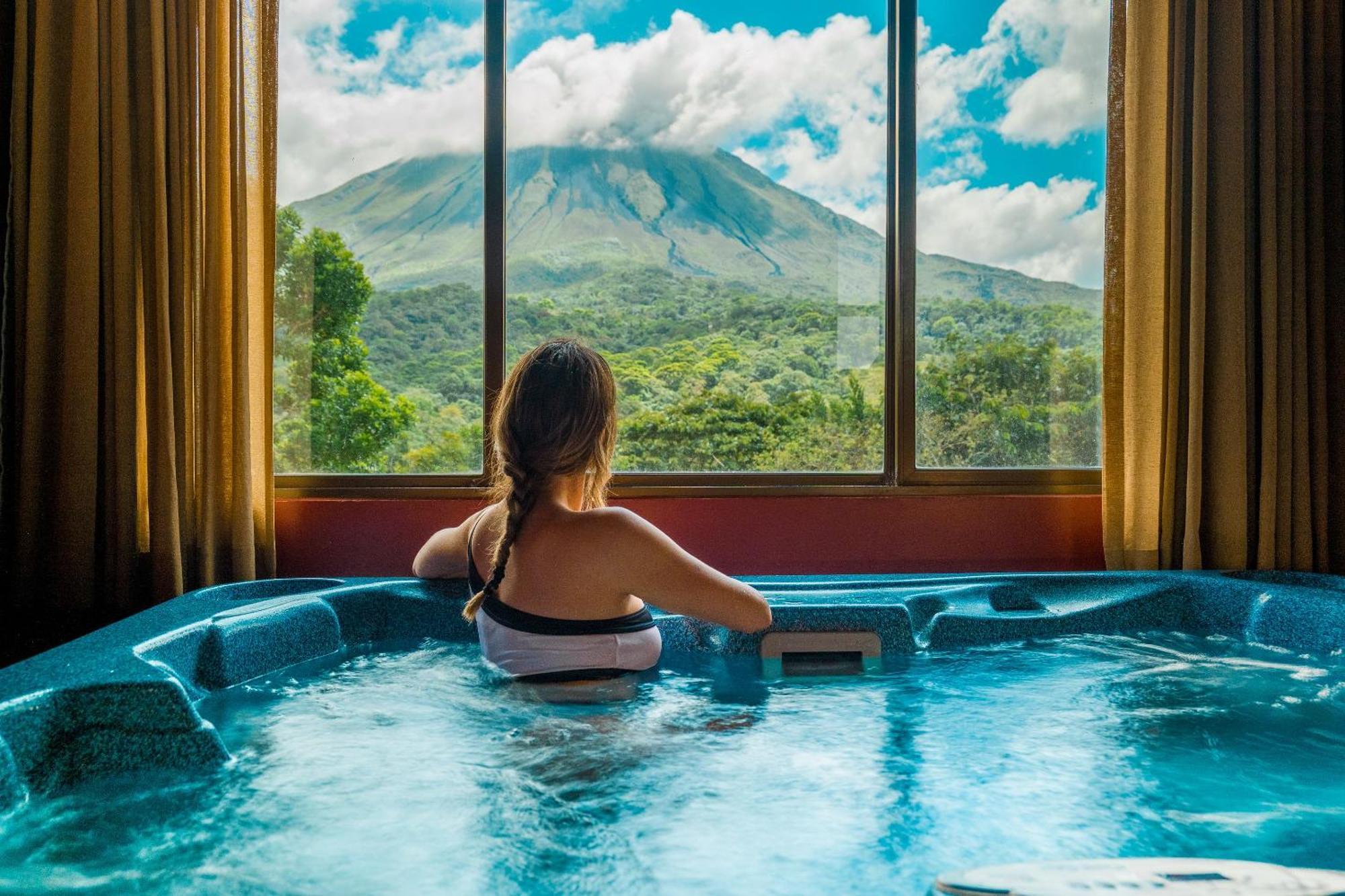 Arenal Kioro & Hotel 5*