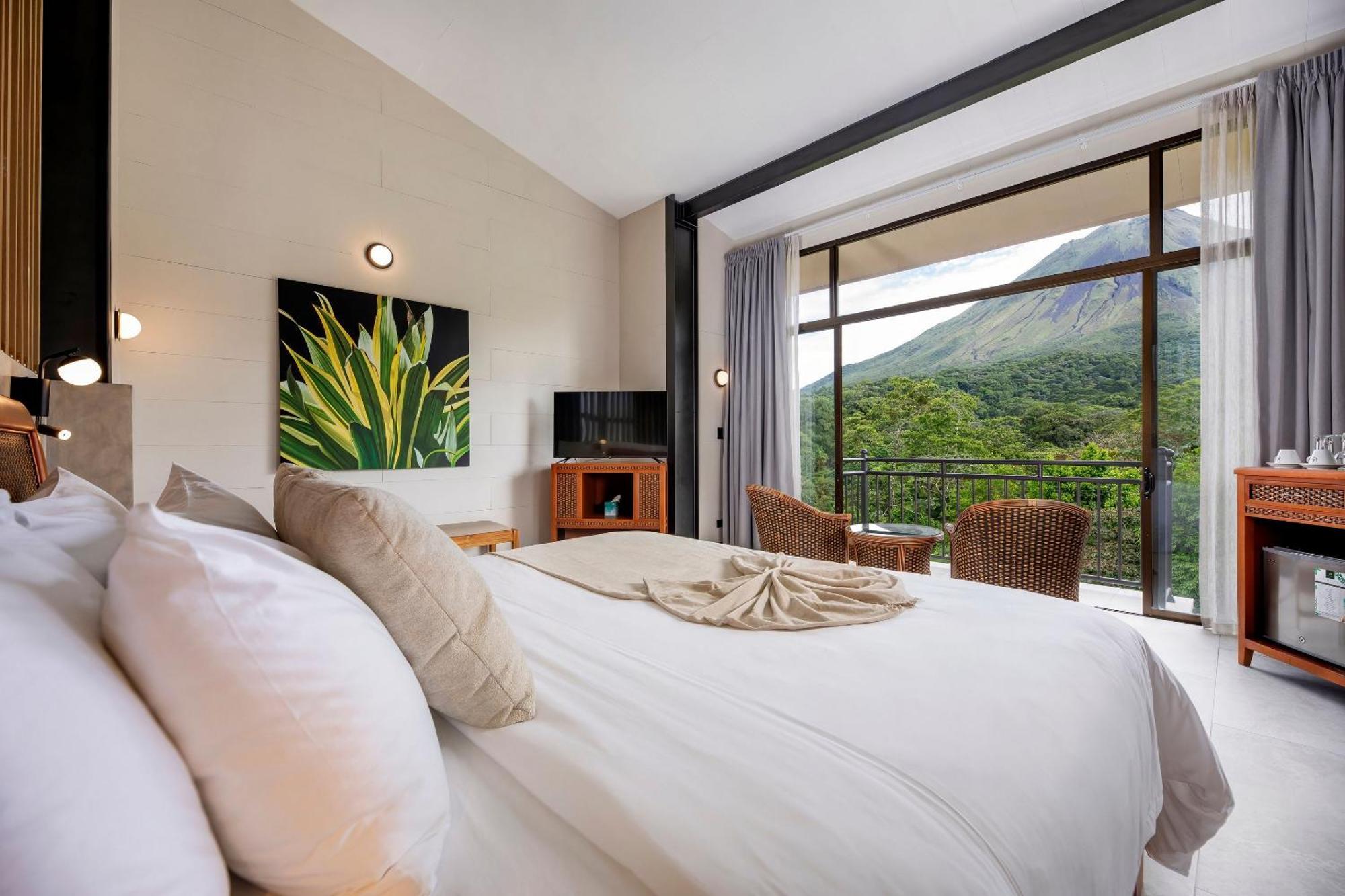 Hotel Arenal Kioro & 5*