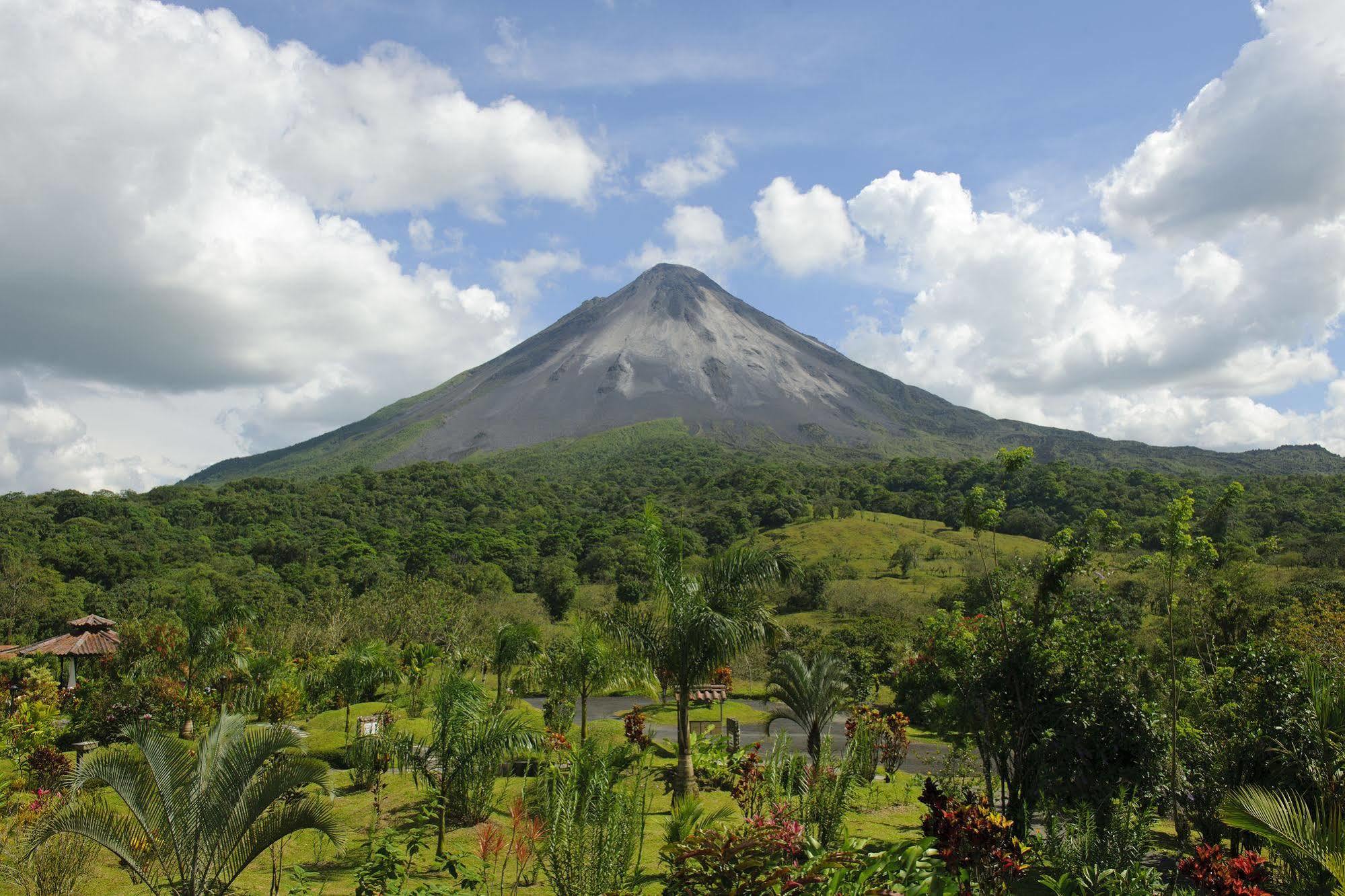 Hotel Arenal Kioro & 5*