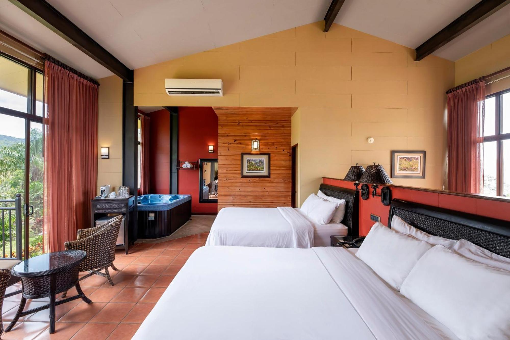 Hotel Arenal Kioro &